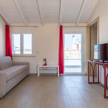 Domu Balilla Cozy Loft With A Panoramic Terrace Apartman